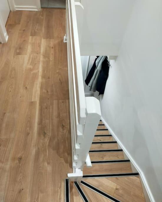 Impeccable 2-bed House Apartment London